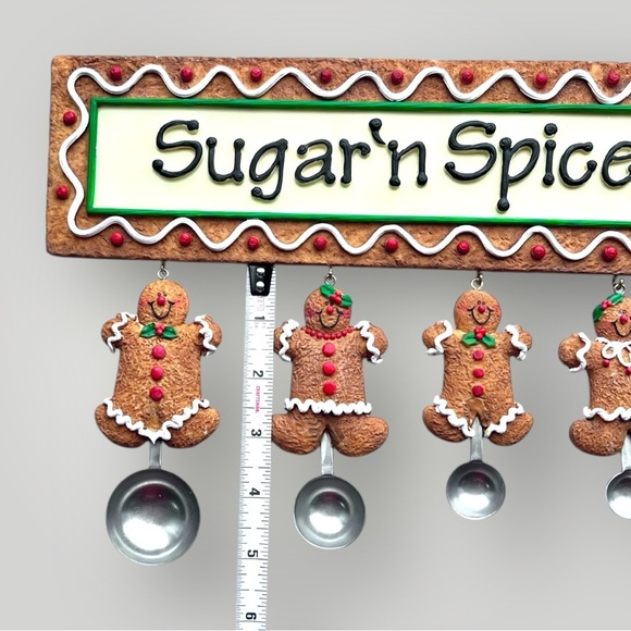 Vintage Decorative Gingerbread Man/Woman Measuring Spoons with Hanging Rack - Picture 5 of 12